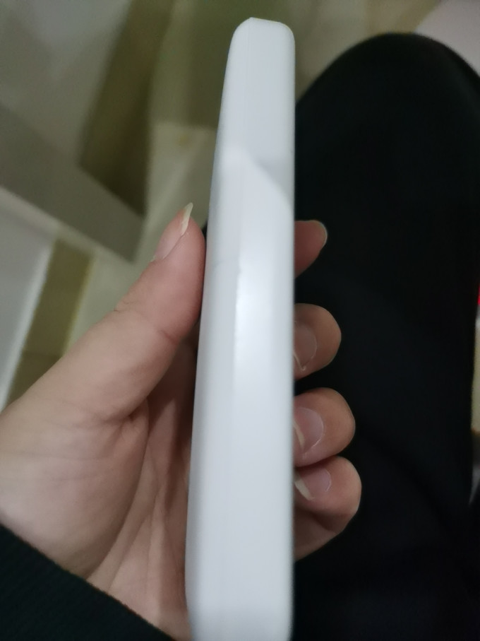爱彼此家居移动电源