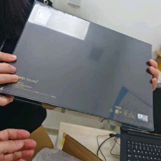 HUAWEI MatePad Pro平板电脑：办公创作新境界的柔性护眼屏杰作