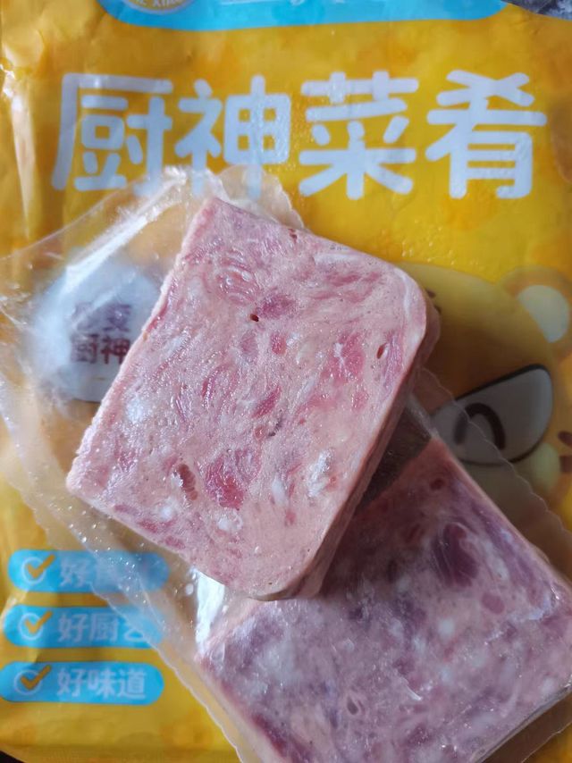 午餐肉，煎一下 焦香四溢有嚼劲