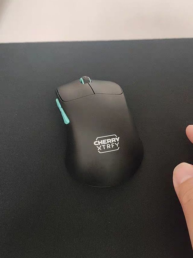 轻如鸿毛，快如闪电！