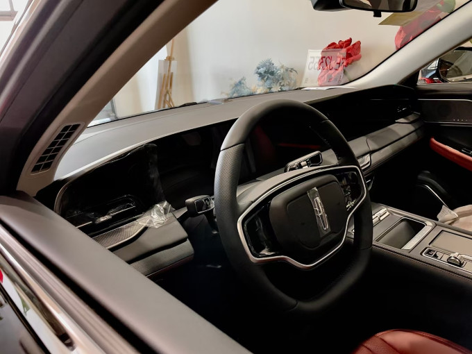 林肯中型车