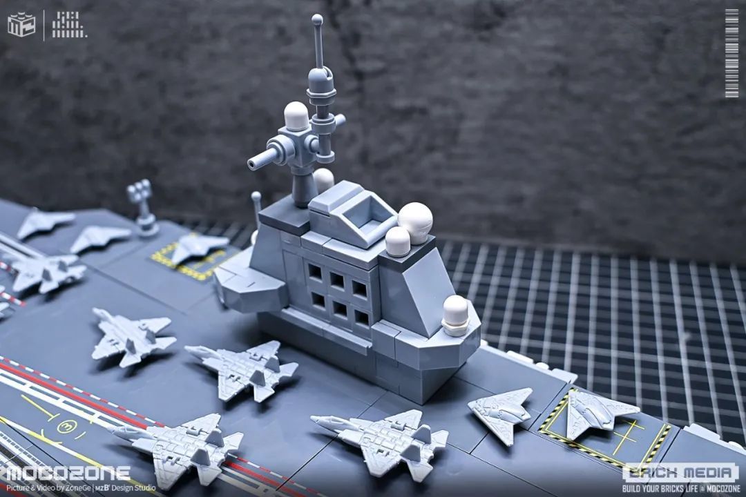 大国重器-福建舰,独家正版授权1:669比例设计很赞!