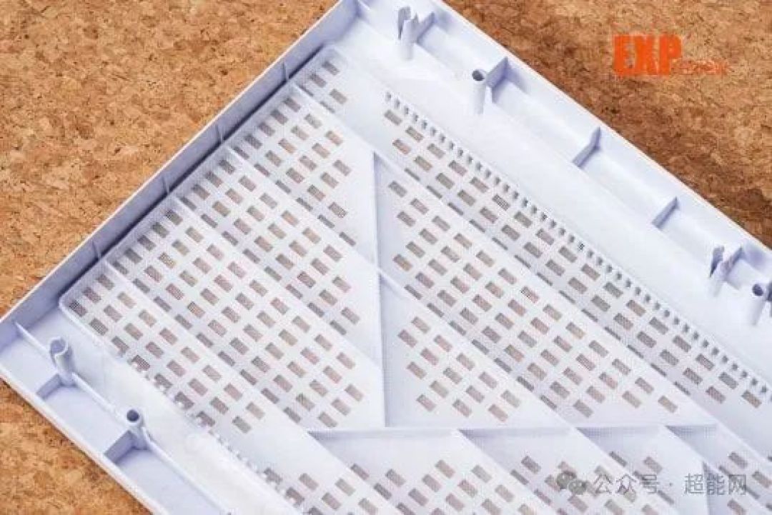 威刚XPG 动境 “周同学”联名款机箱评测：颜值与实用并重偶像级产品