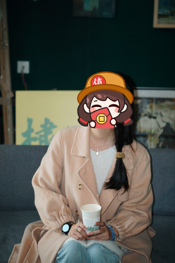 骆驼女士大衣