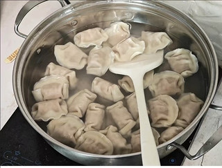 今天冬至那就吃盘饺子🥟吧！大家吃了没？