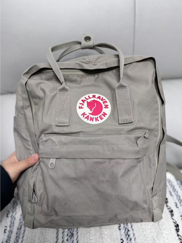 闲鱼捡漏北极狐双肩包：好用又实惠