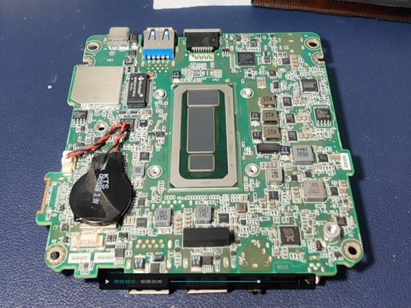 给NUC8更换CPU散热硅脂