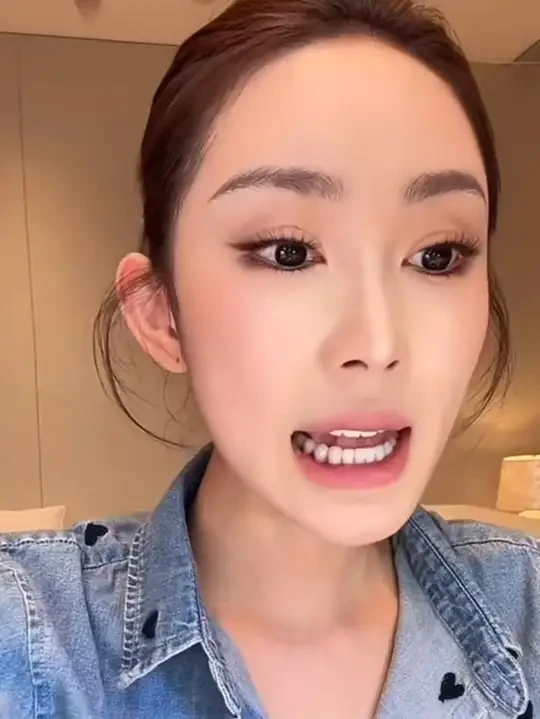 铜合金耳饰 精致时尚简约个性小巧设计感光面爱心耳环TSL1837 #耳饰  #时尚饰品  #首饰分享  #修饰脸型  #耳环控