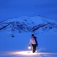 阿勒泰蓝调时刻：滑雪与自然的完美结合