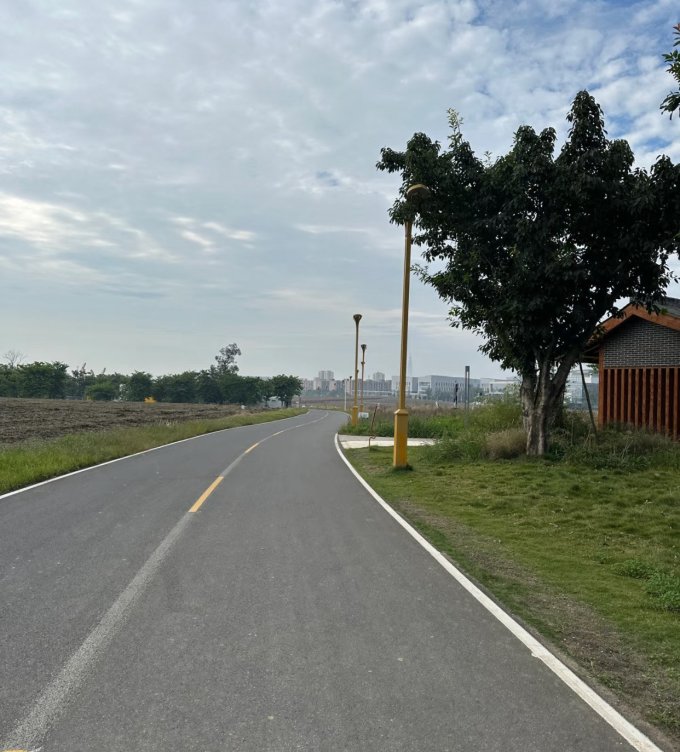 吉普山地车