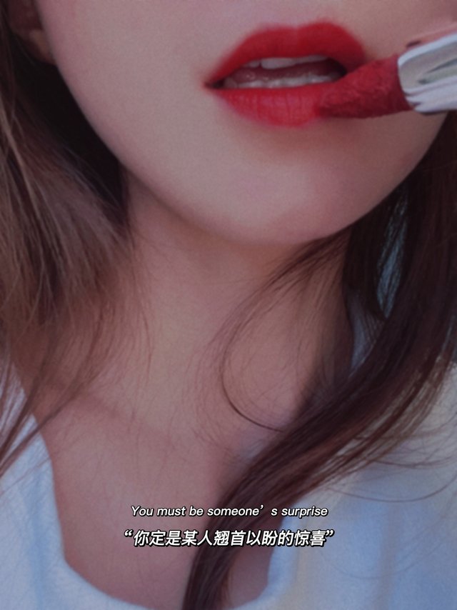 花西子浮雕口红 | 国风美学之选！