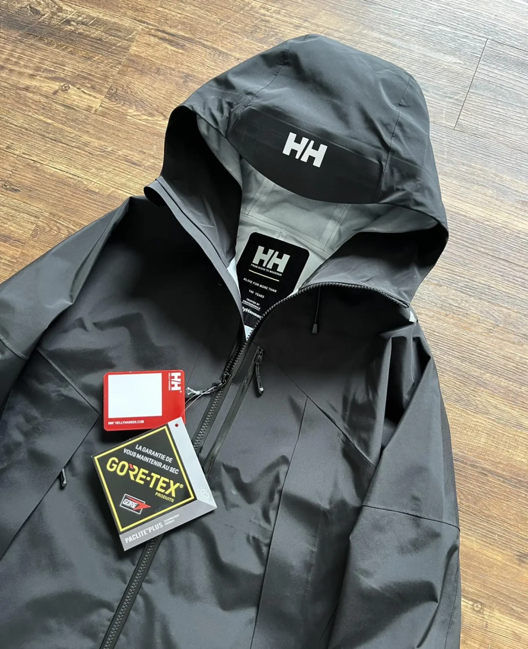 挪威传奇户外品牌海丽汉森：时尚与功能兼备的探险伙伴