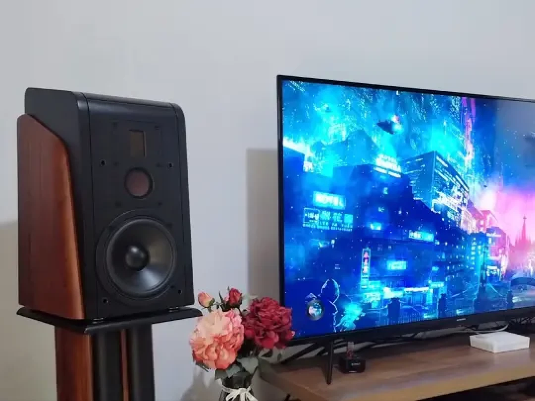 惠威Trident音箱:三重优势揭示与震撼听感体验