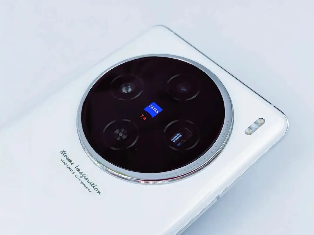 vivo X100 Ultra:性能与影像双重加持