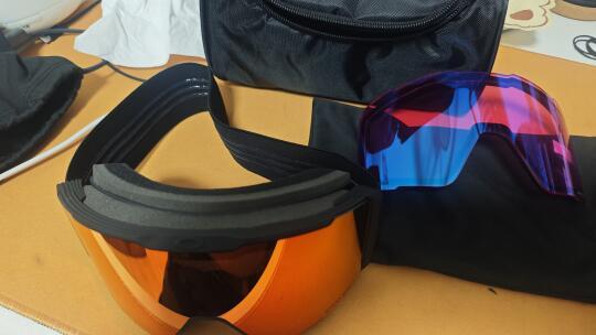 Oakley欧克利终于做到最好的雪镜了。