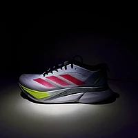 Adizero Boston 12箱根限定系列：设计革新与性能飞跃成就跑鞋新标杆