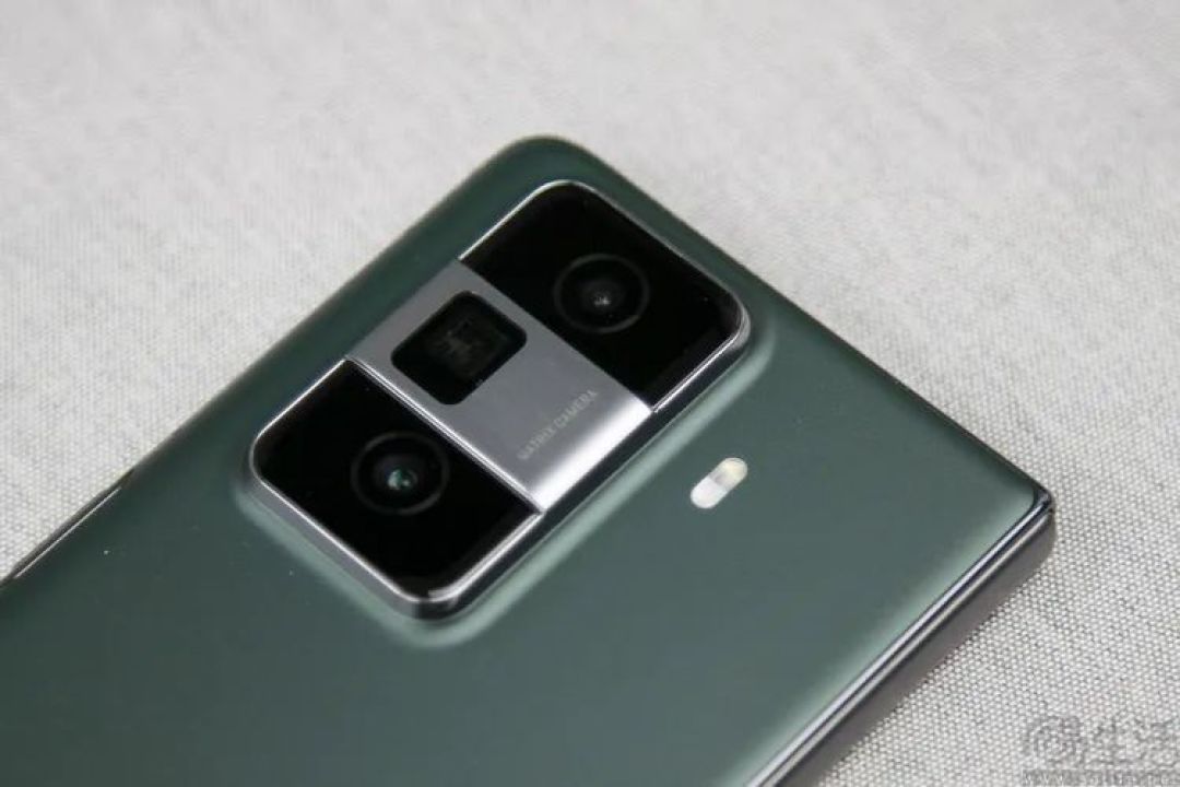 “高端高价”成为主流后,折叠屏手机为何卖不动了