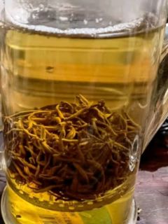 小茶日记茶叶 蜜香型金骏眉红茶 甄选礼品茶叶礼盒装300g