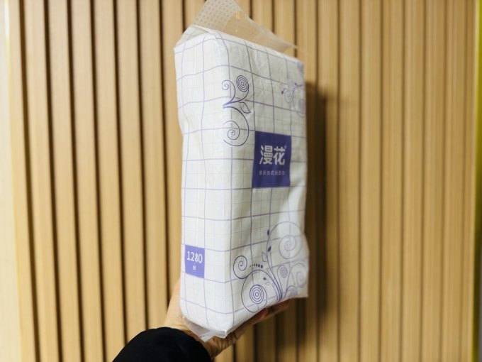 漫花纸品湿巾