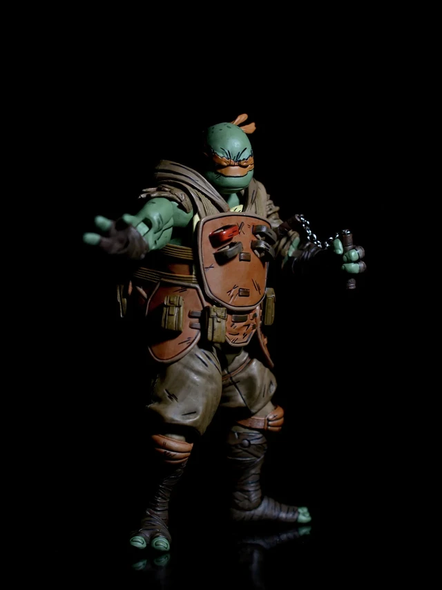 【NECA 忍者神龟 浪人 米开朗琪罗】NECA最后的浪人年轻版本米琪终于到了，浪人四龟归位
       米开朗琪罗在忍者神龟各个版本四兄弟中里总是天真活泼，性格热情，最像孩子的那一个，然而再浪人版