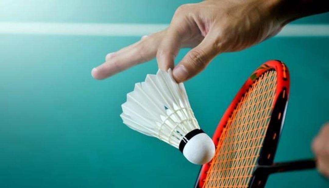 2024高端羽毛球拍全解析：尤尼克斯、威克多、李宁谁能称霸？