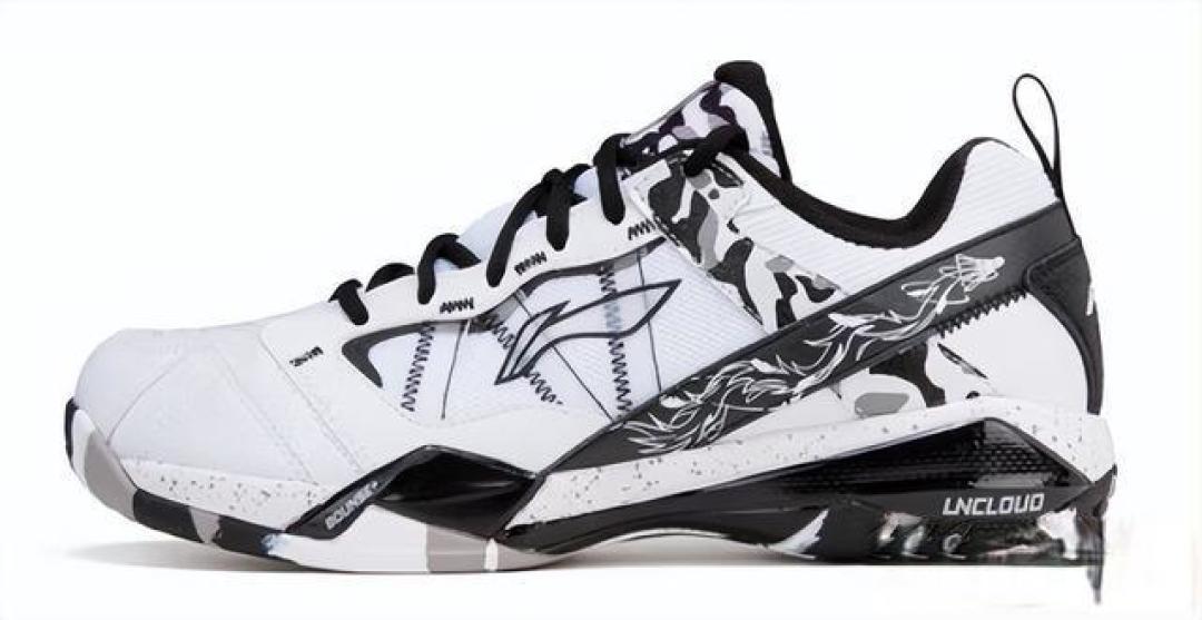 2024球鞋购入指南：从实战性能到时尚潮流全解析