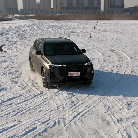 走进北国冰雪天地，上汽奥迪Q6与奔驰GLC的稳定性谁更强？