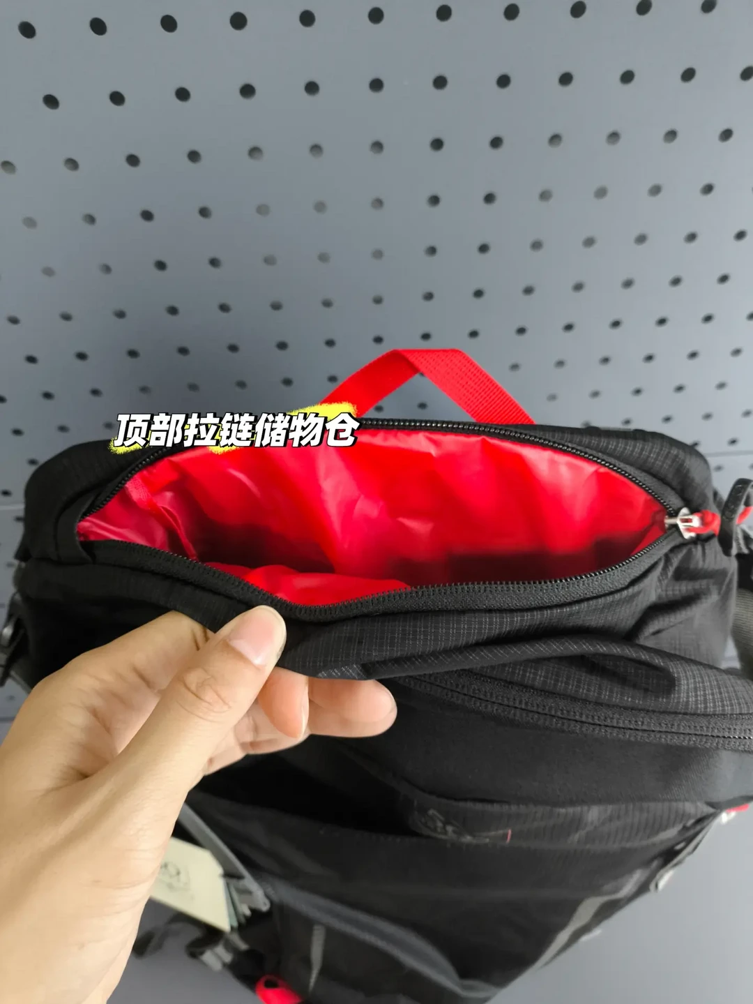 轻量通风多用途，OSPREY骇客26L登山包详解