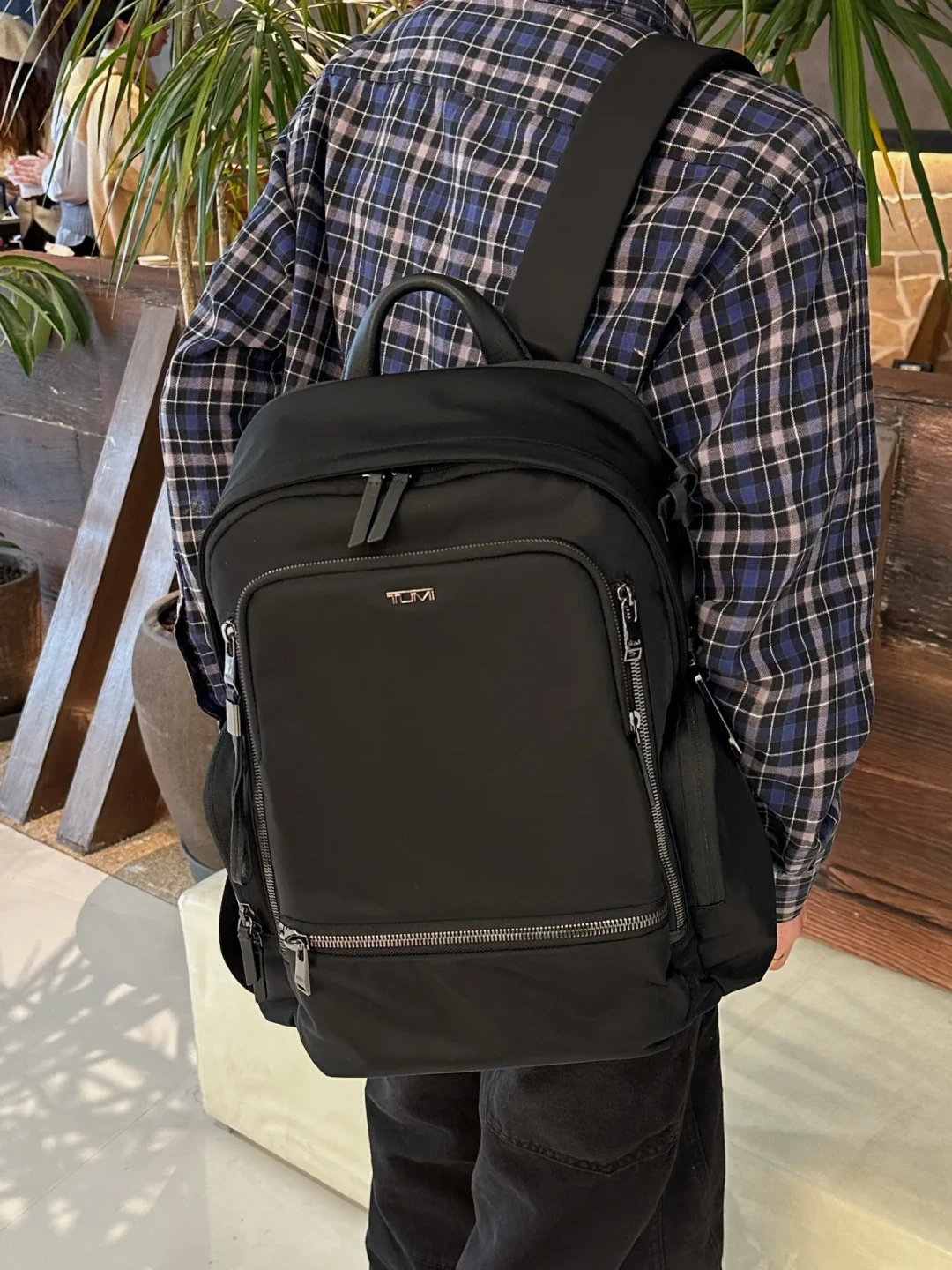 Tumi Alpha 3男士商务双肩包深度体验:实用与时尚的完美结合