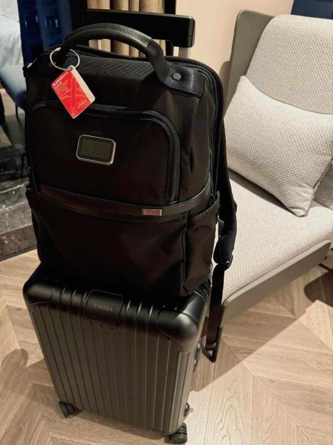 Tumi Alpha 3男士商务双肩包深度体验:实用与时尚的完美结合