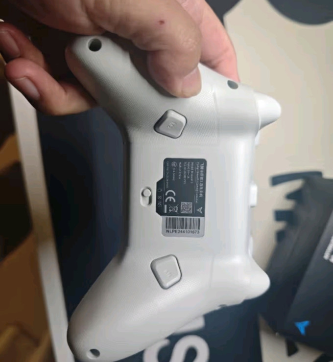 飞智游戏手柄