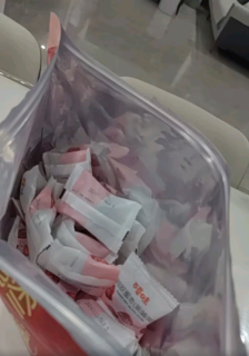 百草味阿胶蜜枣：甜蜜滋补的绝佳零食