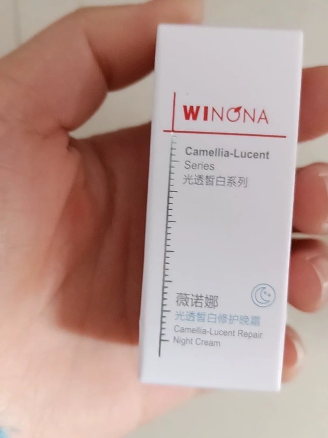 敏肌福音，薇诺娜光透皙白套装真的有效吗，拿个小样试试就知道