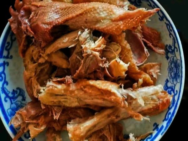 画宝刚道口烧鸡：河南特产美食，春节送礼佳品
