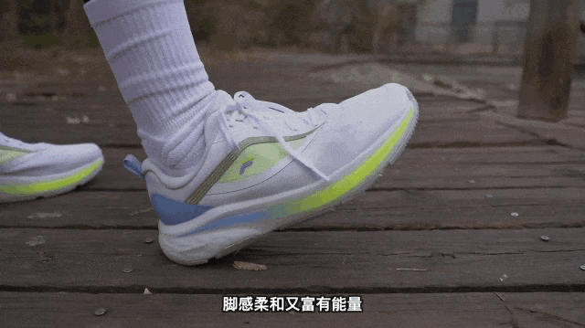 爱上跑步从TA开始-FILA柔云跑鞋2代测评分享