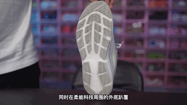 爱上跑步从TA开始-FILA柔云跑鞋2代测评分享
