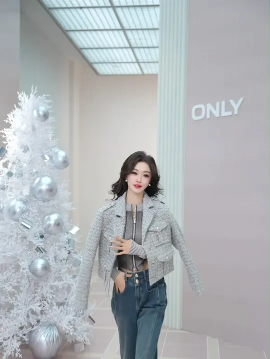 #穿出自己的风格 #一套好的衣服可以让你不动声色的美 #品质女装 #谁穿谁好看 #今日穿搭look