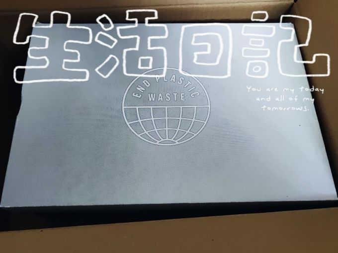 阿迪达斯跑鞋