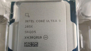 英特尔酷睿 Ultra 9 285K 24核24线程 睿频至高可达5.7Ghz 盒装