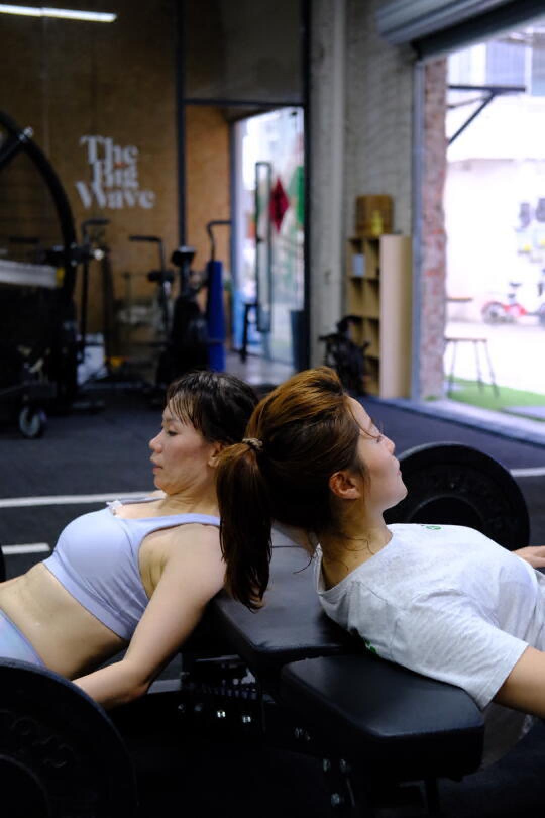 CrossFit的兴起与争议:高强度训练的双刃剑