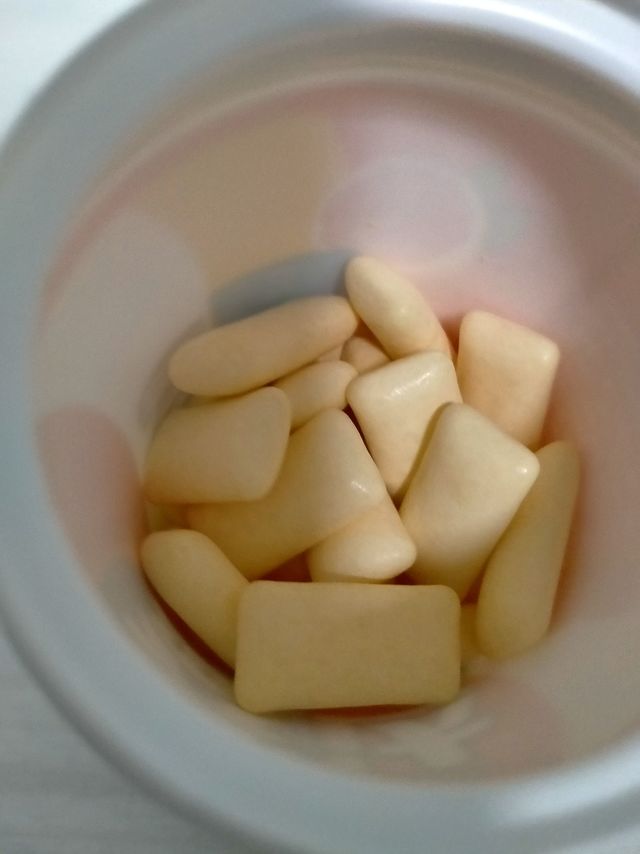西柚味益达口香糖，清新体验！