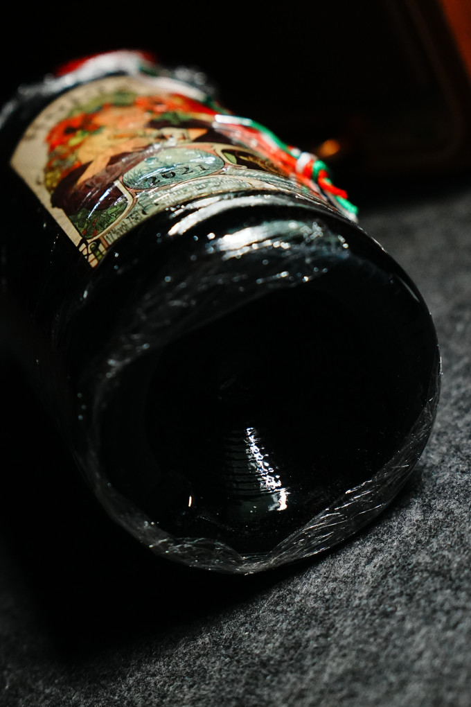 华姿山庄红葡萄酒