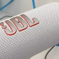 JBL FLIP 6：音乐无界，随行无忧——探索户外新声界