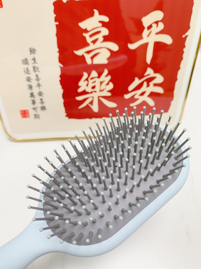 名创优品梳子
