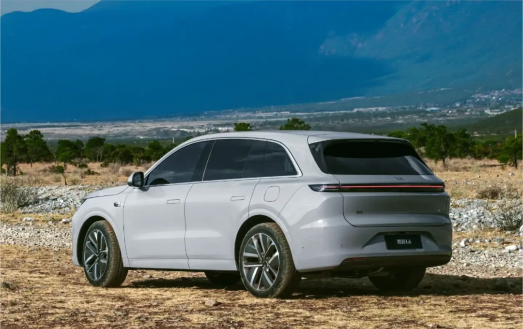 理想L6对决特斯拉Model Y:真实驾驶体验全面解析