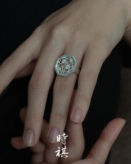 时祺首秀｜冬禧-来日绮窗前，寒梅着花未