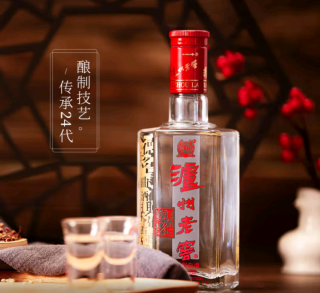 我家的酒桌常客：泸州老窖六年窖头曲