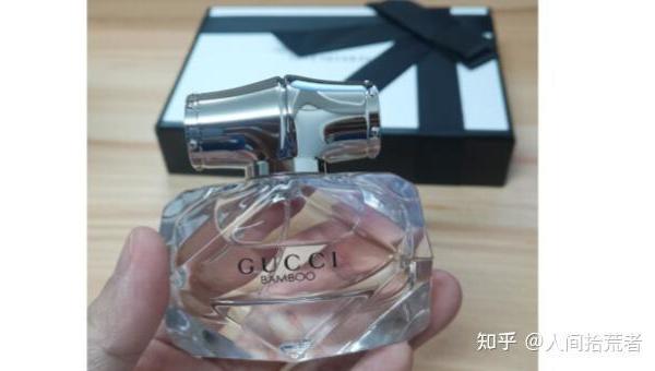请问给母亲买什么样的香水作为生日礼物好?