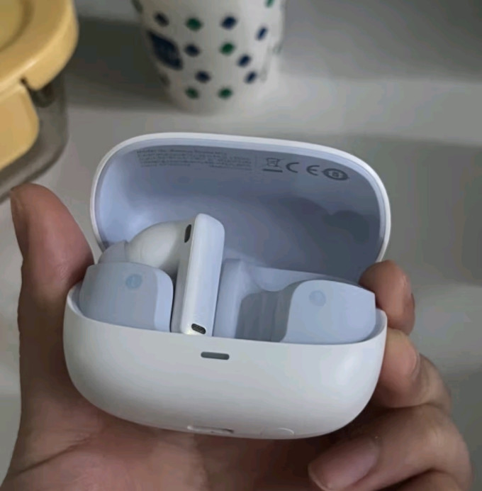 倍思蓝牙耳机