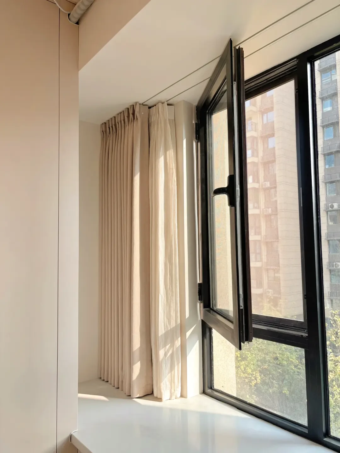 飘窗窗帘安装攻略：有效解决内开窗问题的方法大集合_窗帘_什么值得买